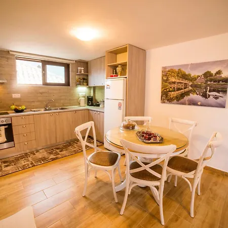 Appartement Coco & Michel House Leonídion